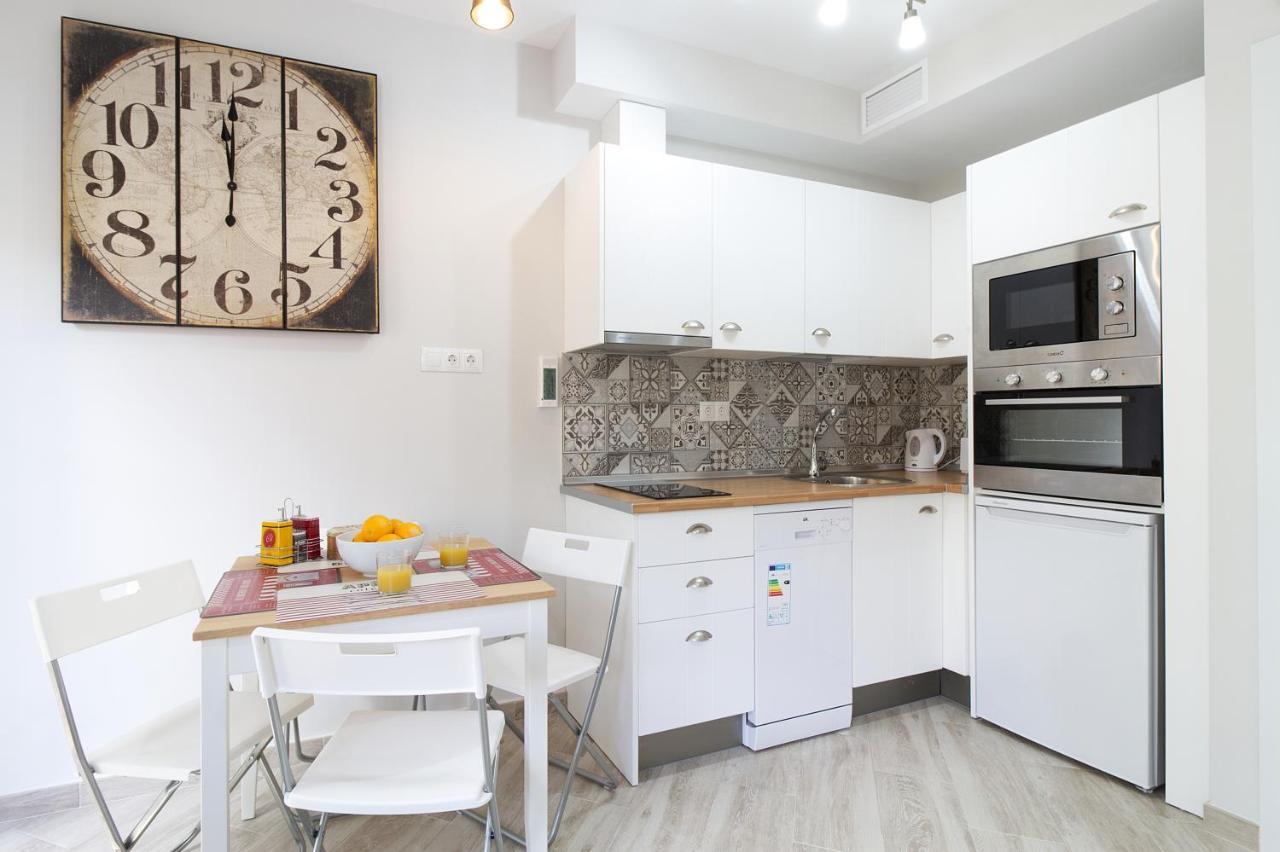 Barcelo 21, Parking On Request, Atico With Terrace & Studio With Patio, Center, Breakfast Included, Quite Neighborhood, Bc Málaga Exterior foto
