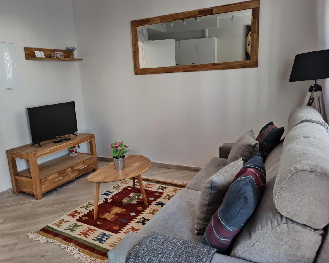 Barcelo 21, Parking On Request, Atico With Terrace & Studio With Patio, Center, Breakfast Included, Quite Neighborhood, Bc Málaga Exterior foto